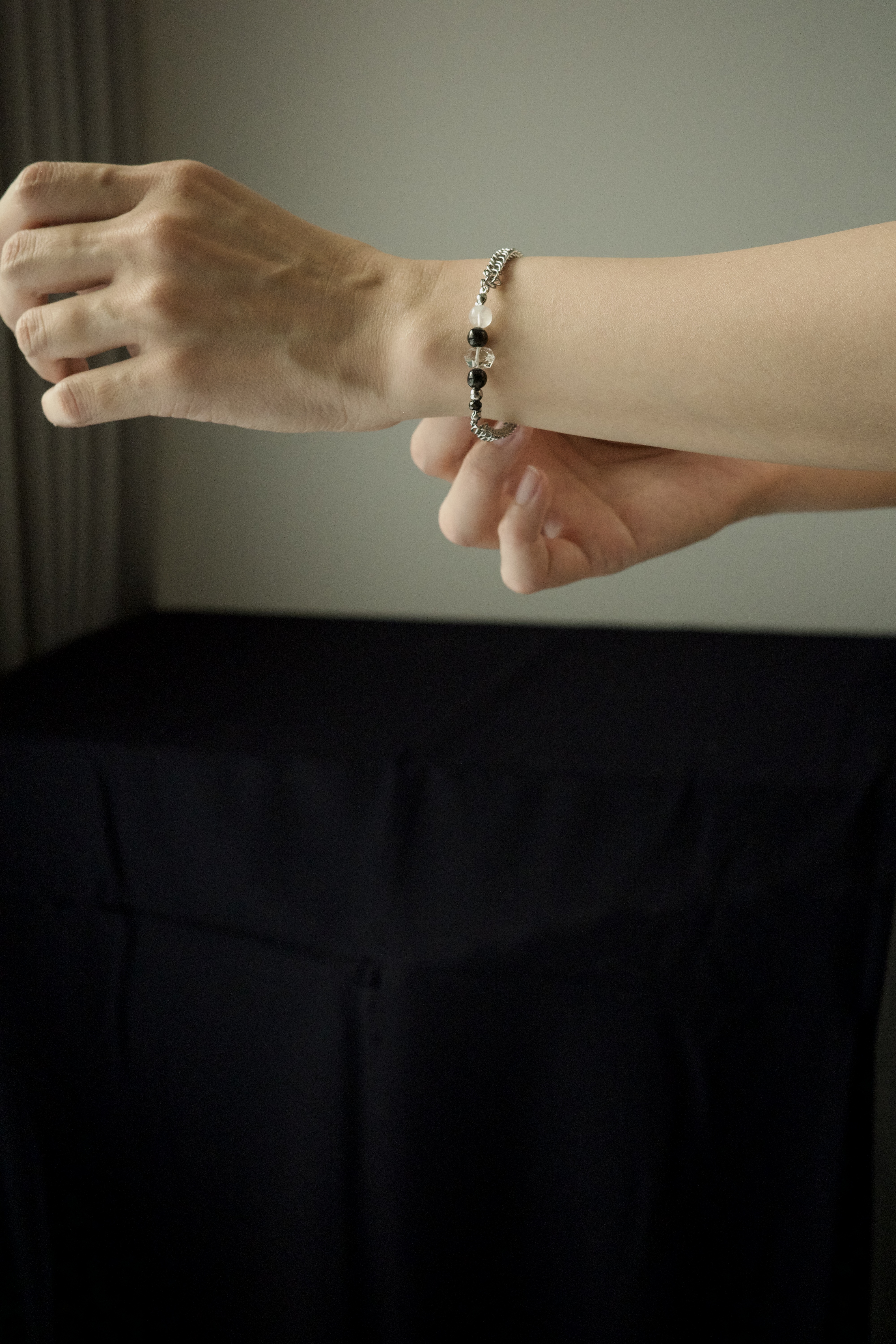 耀眼的手鍊 thumbnail